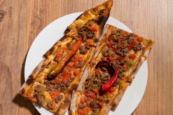 Kușbaşılı Pide